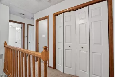 56 Portsmouth Ct, Hamburg, NJ 07419 - Photo 24