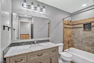 56 Portsmouth Ct, Hamburg, NJ 07419 - Photo 22