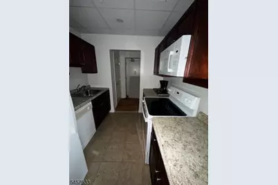 77 Prospect Ave, Hackensack, NJ 07601 - Photo 10