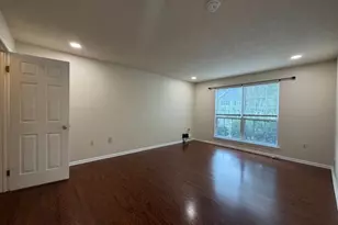 30 Columbus Dr, Franklin Township, NJ 08823 - Photo 8
