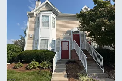 30 Columbus Dr, Franklin Township, NJ 08823 - Photo 2