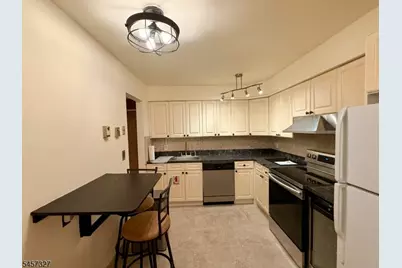 468A Liberty St #201, Little Ferry, NJ 07643 - Photo 10