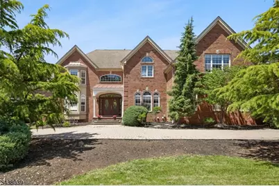 11 Valley Wood Dr, Franklin Township, NJ 08873 - Photo 2