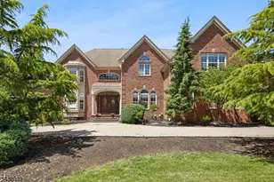 11 Valley Wood Dr, Franklin Township, NJ 08873 - Photo 2