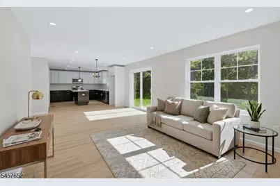 10A Delar Pkwy #A, Franklin Township, NJ 08823 - Photo 4