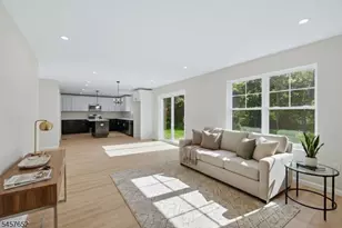 10A Delar Parkway, Franklin Township, NJ 08823 - Photo 4