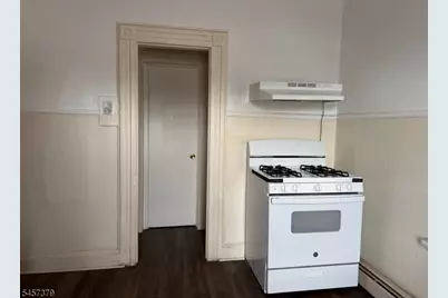 555 Broadway, Newark, NJ 07104 - Photo 6