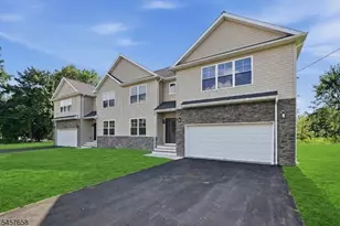 10 B Delar Parkway, Franklin Township, NJ 08823 - Photo 1