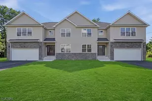 10 B Delar Parkway, Franklin Township, NJ 08823 - Photo 2