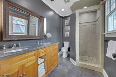 75 Buena Vista Ave, Hawthorne, NJ 07506 - Photo 22