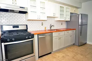 29 Barclay Ct, Lawrence Township, NJ 08648 - Photo 2