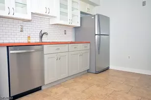 29 Barclay Ct, Lawrence Township, NJ 08648 - Photo 6