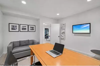 56 Roosevelt Blvd, North Caldwell, NJ 07006 - Photo 44