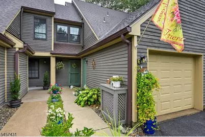 4E New Bedford Rd #E, West Milford, NJ 07480 - Photo 2