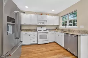2 Shackamaxon Terrace, Clinton Township, NJ 08801 - Photo 4