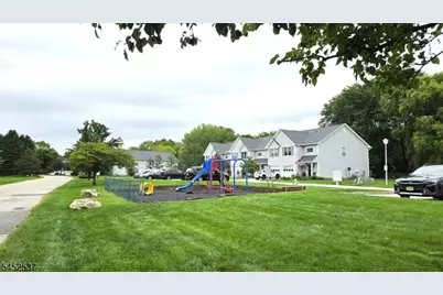 3 Druid Ln, Hardyston Township, NJ 07419 - Photo 12