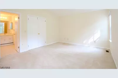 9 Evans Court, Bedminster Township, NJ 07921 - Photo 20