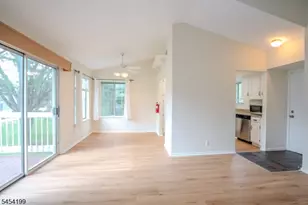 64 Sage Ct, Bedminster Township, NJ 07921 - Photo 6