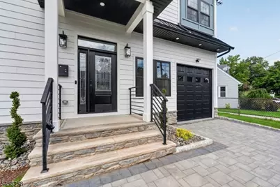 229 East Ln, Clark Township, NJ 07066 - Photo 4