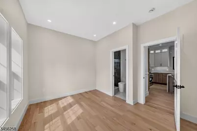 229 East Ln, Clark Township, NJ 07066 - Photo 18