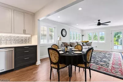 1074 Colfax Ave, Pompton Lakes, NJ 07442 - Photo 8