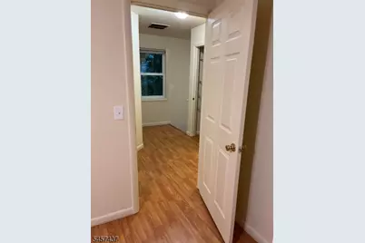 36 Jefferson Trl, Hopatcong, NJ 07843 - Photo 8