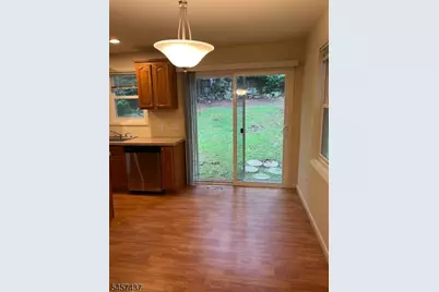 36 Jefferson Trl, Hopatcong, NJ 07843 - Photo 2
