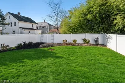 69 Vanderveer Ave, Somerville, NJ 08876 - Photo 32