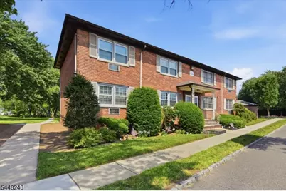 52 Lakeside Dr #A, Millburn, NJ 07041 - Photo 1