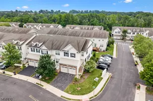33 Cortland Pl, Montgomery Township, NJ 08558 - Photo 4
