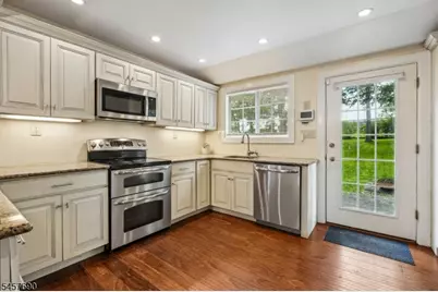 730 Washington St, Hackettstown, NJ 07840 - Photo 14