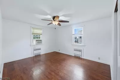 335 Dermody St, Roselle, NJ 07203 - Photo 8