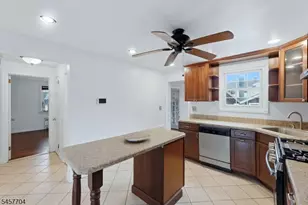 335 Dermody St, Roselle, NJ 07203 - Photo 6