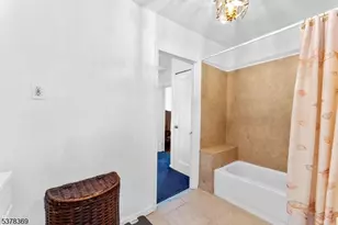 78 Girard Pl, Newark, NJ 07108 - Photo 18