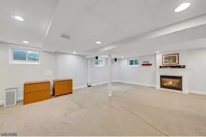 27 Stone Fence Rd, Allendale, NJ 07401 - Photo 28