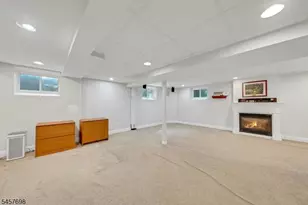 27 Stone Fence Rd, Allendale, NJ 07401 - Photo 28