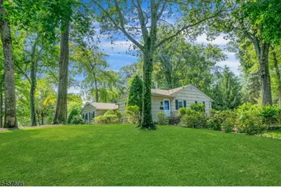 27 Stone Fence Rd, Allendale, NJ 07401 - Photo 38