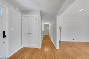 27 Stone Fence Rd, Allendale, NJ 07401 - Photo 18
