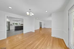 27 Stone Fence Rd, Allendale, NJ 07401 - Photo 16