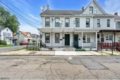 17 Railroad Ave, Phillipsburg, NJ 08865 - Photo 4