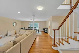 359 Hillview Terrace, Franklin Lakes, NJ 07417 - Photo 4