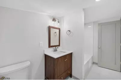 15 Elberta Rd, Maplewood, NJ 07040 - Photo 42