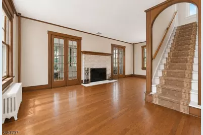31 Frederick St, Morristown, NJ 07960 - Photo 6