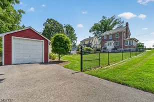 31 Frederick St, Morristown, NJ 07960 - Photo 4