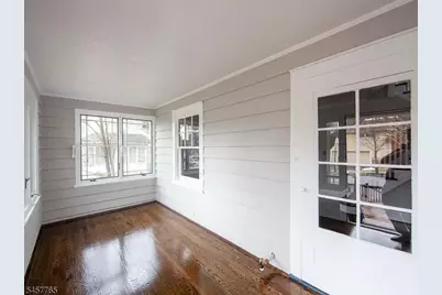 34 Willow St, Glen Ridge, NJ 07028 - Photo 2
