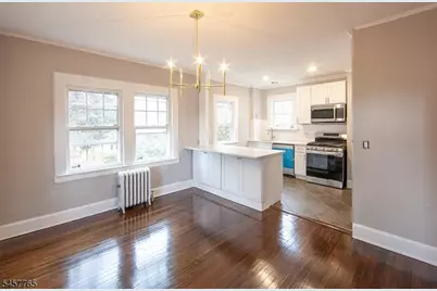 34 Willow St, Glen Ridge, NJ 07028 - Photo 4