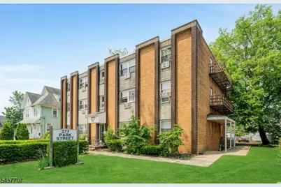 377 Park St, Hackensack, NJ 07601 - Photo 16