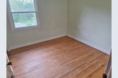 7 Jeanette Ln, Holland Township, NJ 08848 - Photo 10