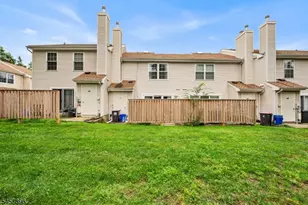 11 Canterbury Cir, Franklin Township, NJ 08873 - Photo 22