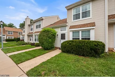 11 Canterbury Cir, Franklin Township, NJ 08873 - Photo 2